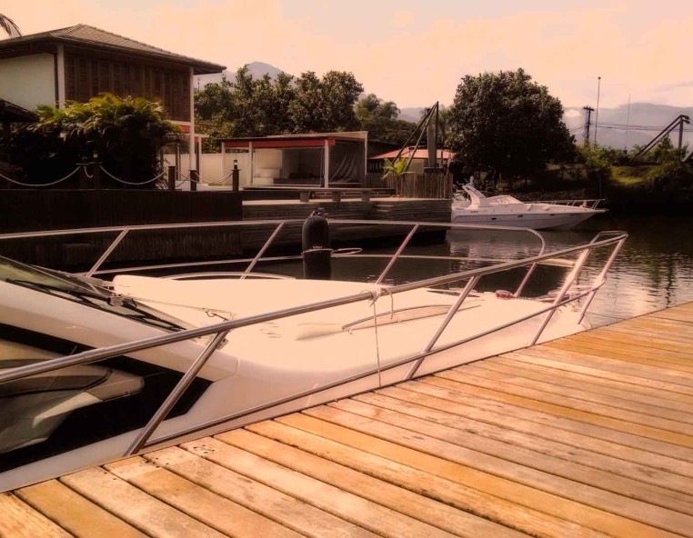 Sessa Marine C36 Magna Aqua: Amplo Convés